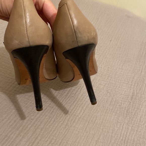 COACH BROWN  LEATHER HEELS. Size 7.5 - Picture 5 of 10